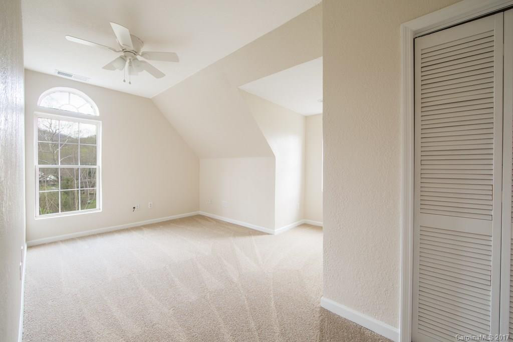 10 Saddlepoint Drive - Photo 17