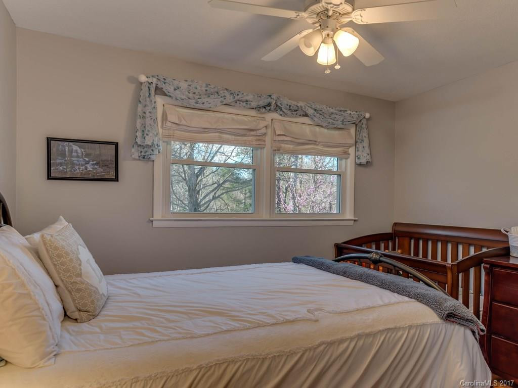 163 Hollifield Drive - Photo 12