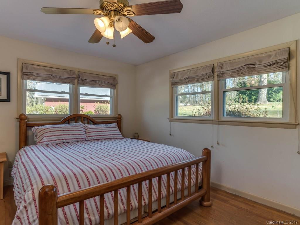 163 Hollifield Drive - Photo 13