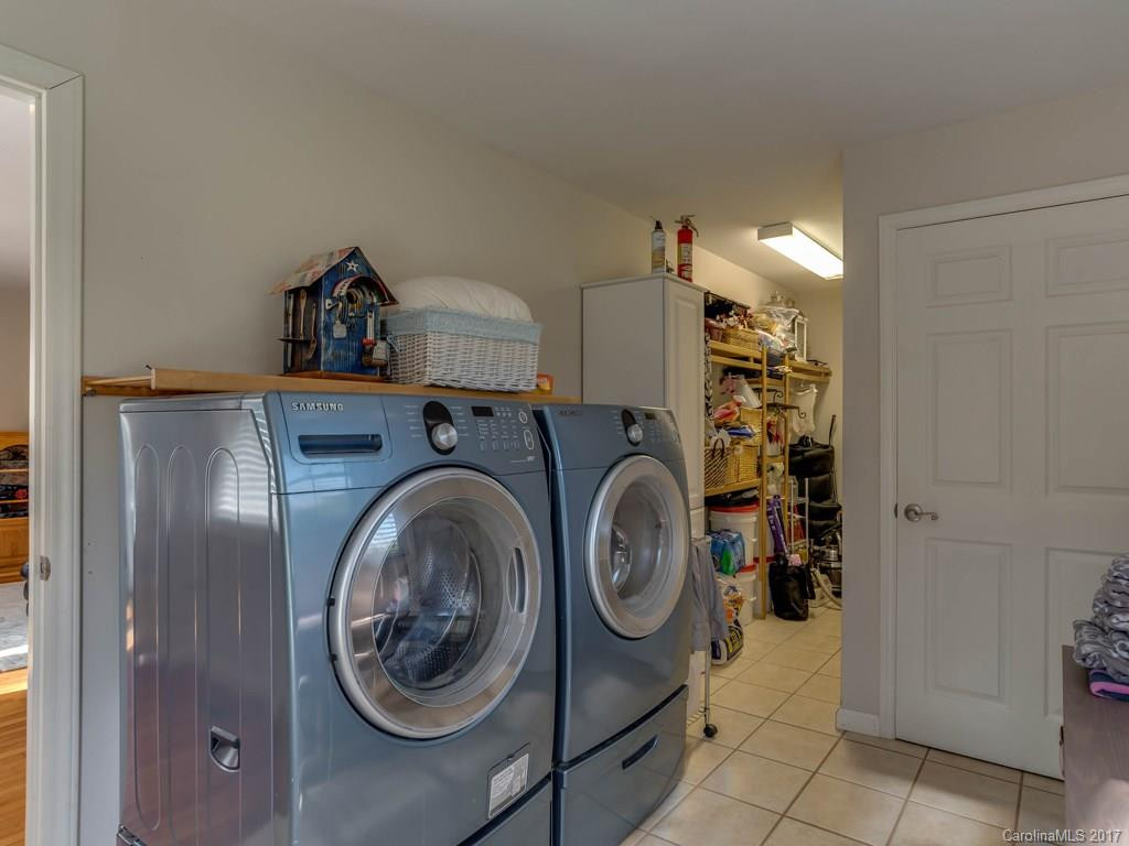 163 Hollifield Drive - Photo 10