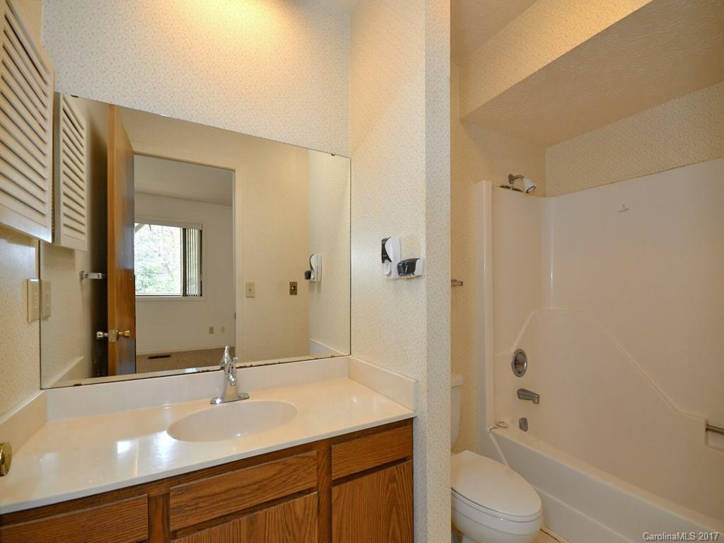3B Cedarwood Drive #3B - Photo 10