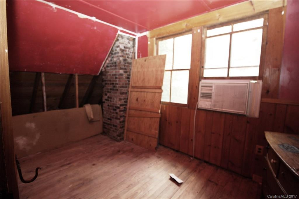 250 Seminary Street - Photo 5