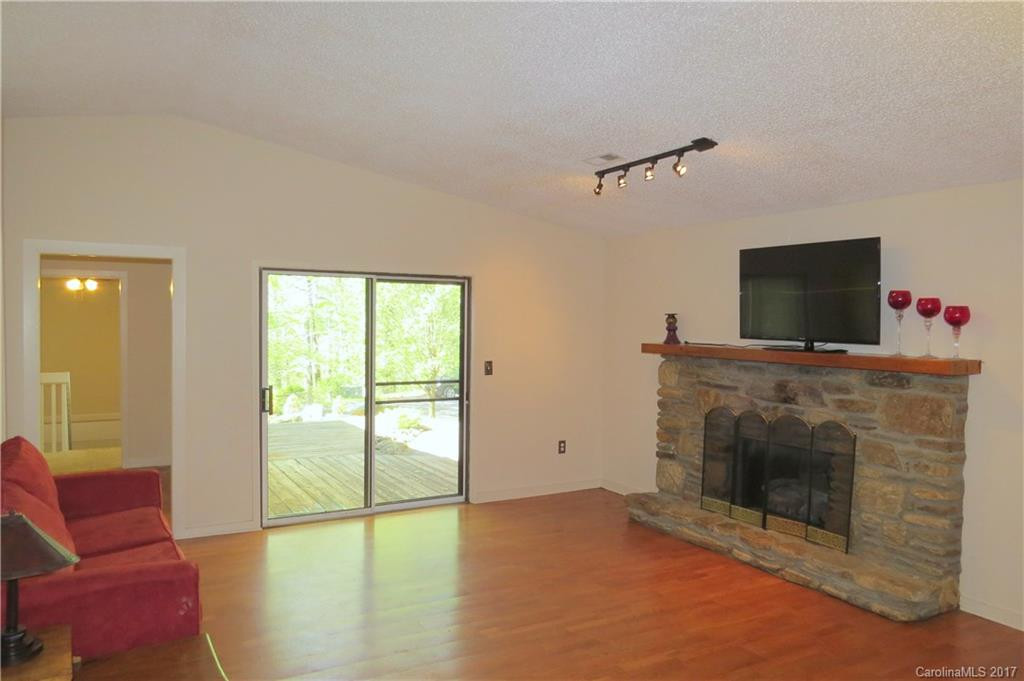 519 Knob Creek Road - Photo 2
