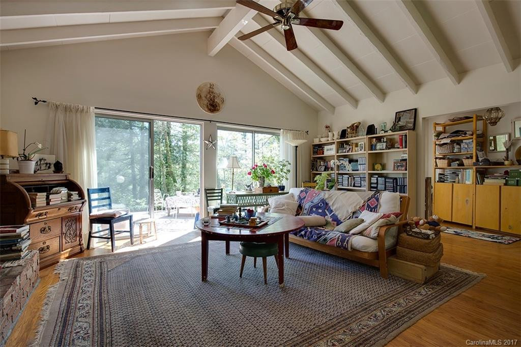 21 Woodbury Road - Photo 8