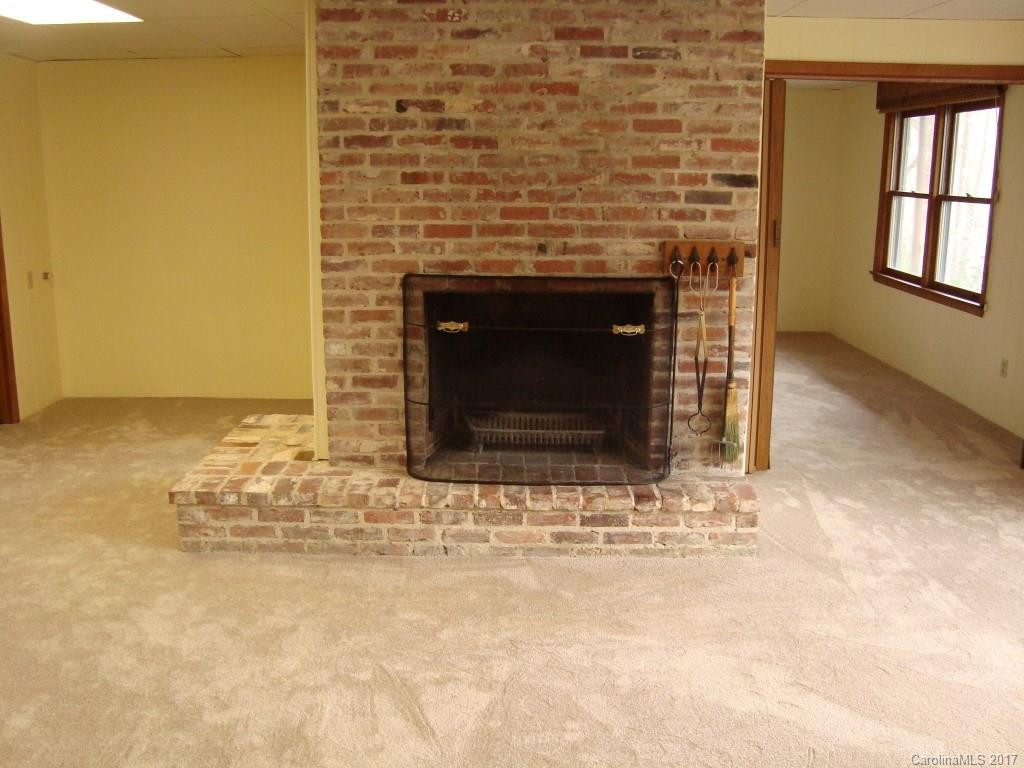 225 Mountain Shadows Lane - Photo 17
