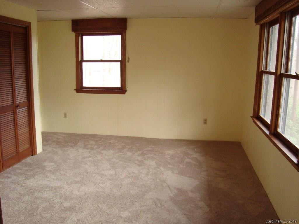 225 Mountain Shadows Lane - Photo 18