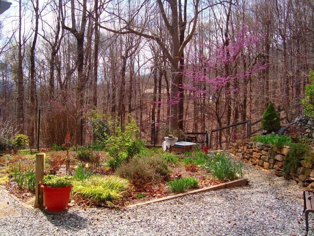 225 Mountain Shadows Lane - Photo 23
