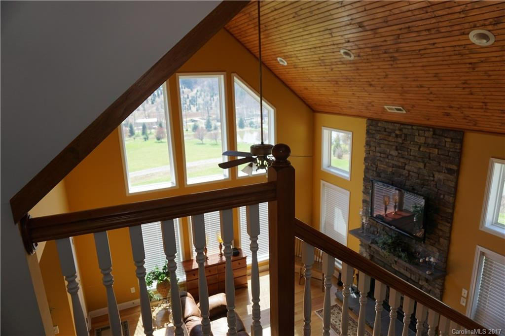 153 Lakewood Drive - Photo 8