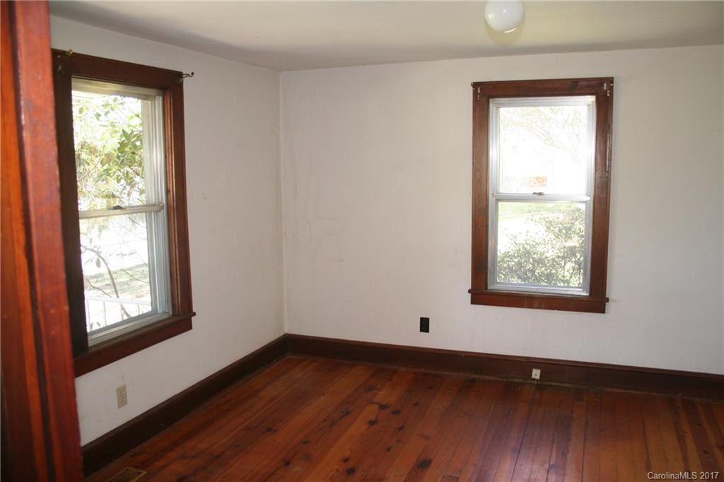 560 Alexander Road - Photo 11
