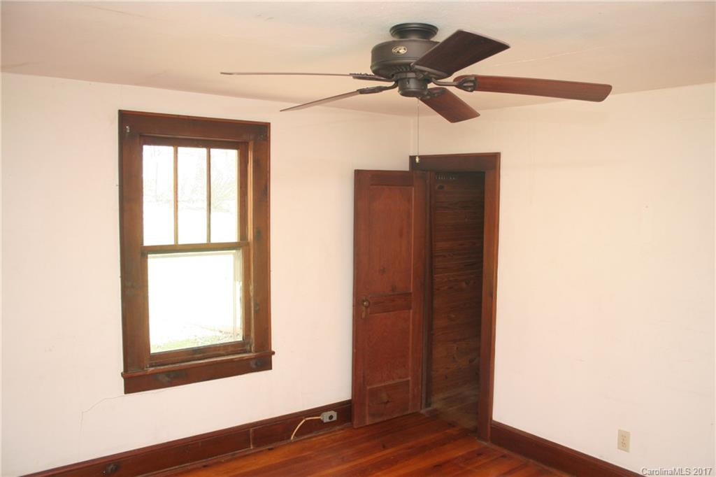 560 Alexander Road - Photo 13