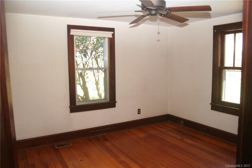 560 Alexander Road - Photo 14