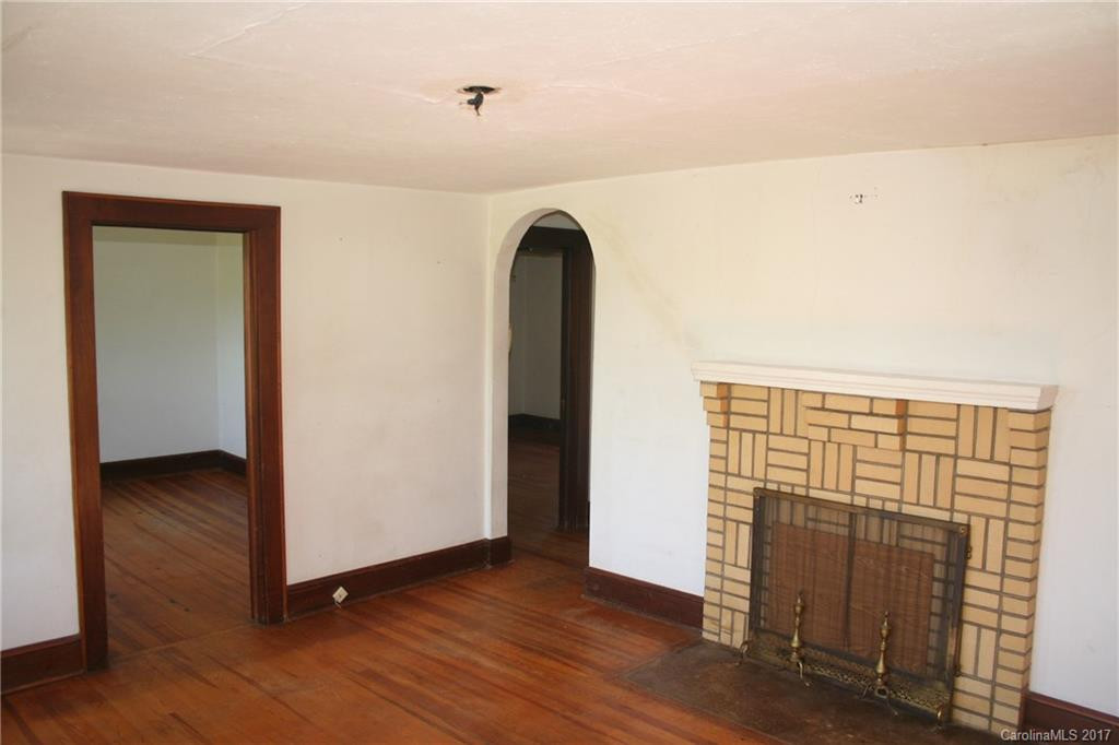 560 Alexander Road - Photo 8
