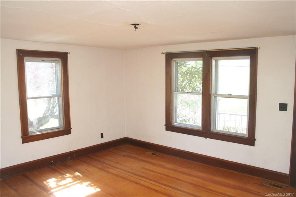 560 Alexander Road - Photo 9
