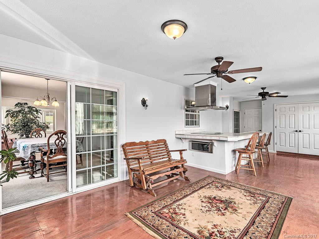 511 Saddleback Court - Photo 11