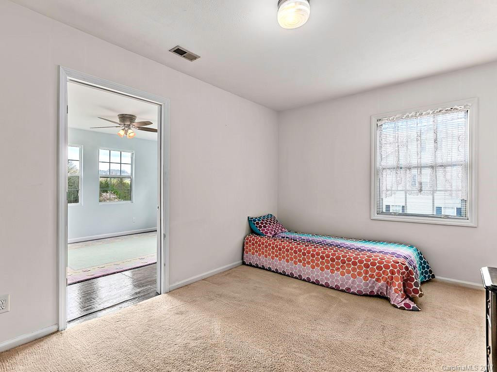 511 Saddleback Court - Photo 15