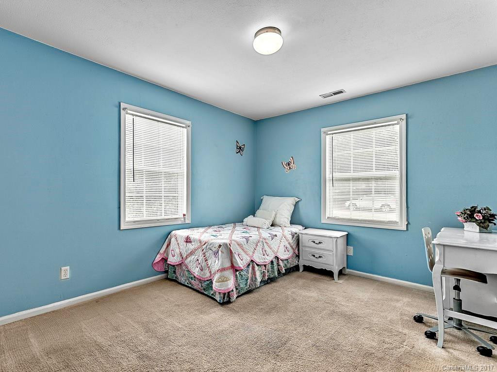 511 Saddleback Court - Photo 18