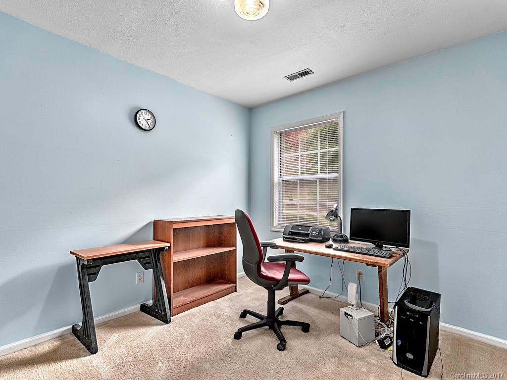 511 Saddleback Court - Photo 19