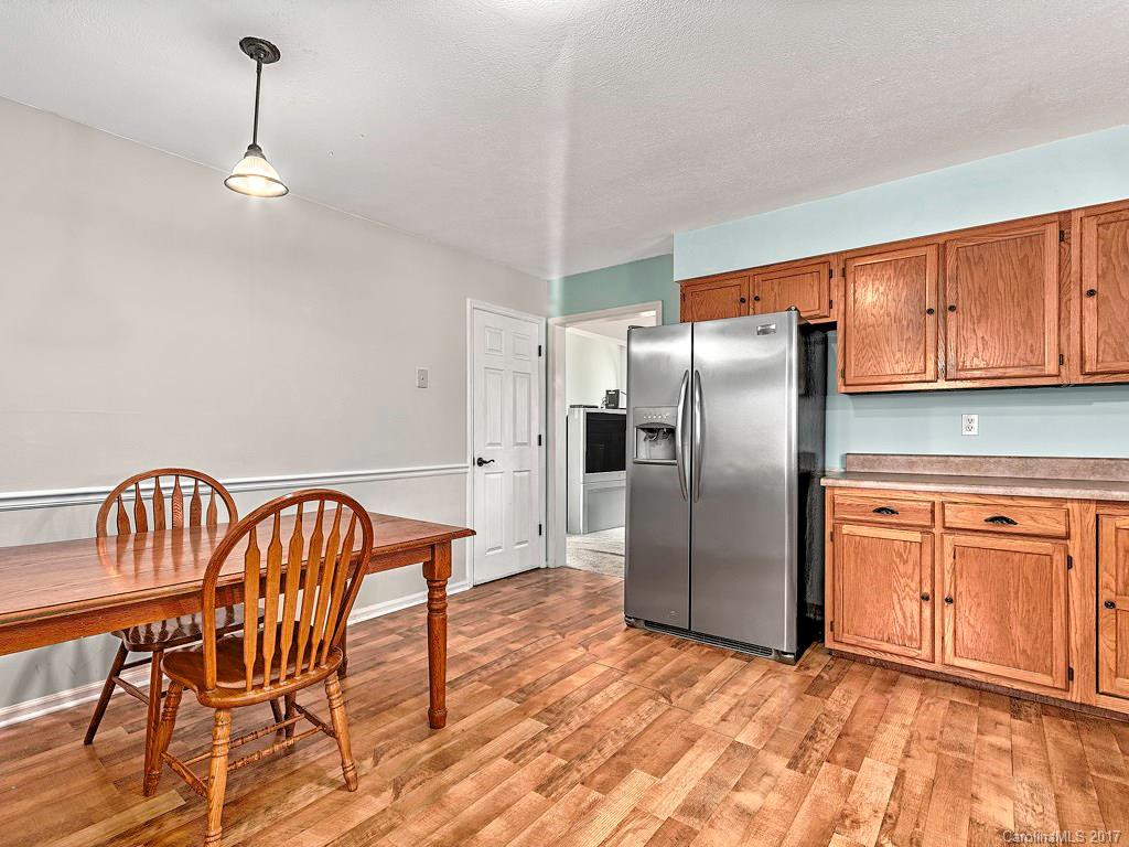 511 Saddleback Court - Photo 7