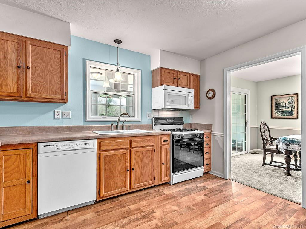 511 Saddleback Court - Photo 8