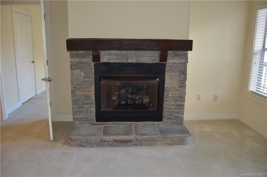 9 Kenilworth Knoll #220 - Photo 3