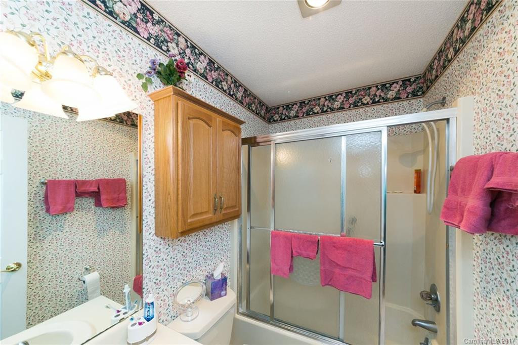 117 Continental Drive - Photo 15