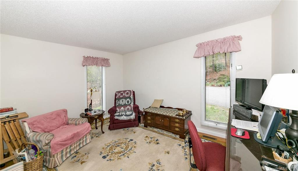 117 Continental Drive - Photo 20