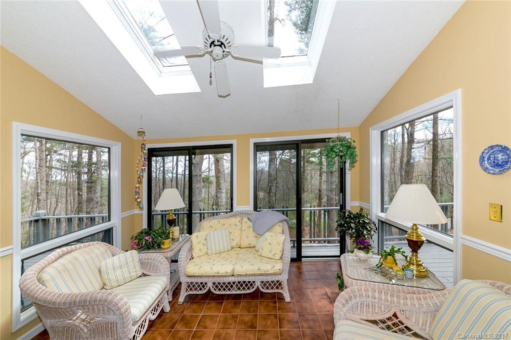 117 Continental Drive - Photo 7