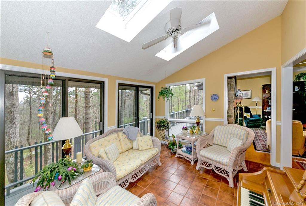 117 Continental Drive - Photo 8