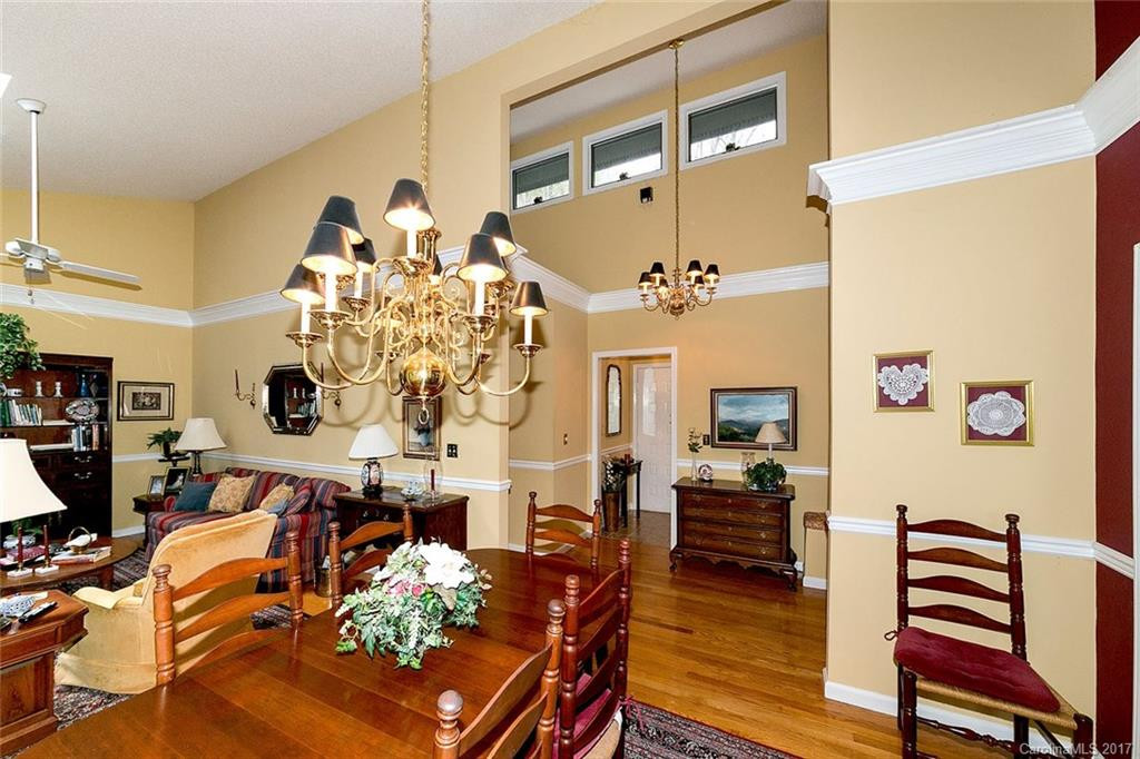 117 Continental Drive - Photo 9