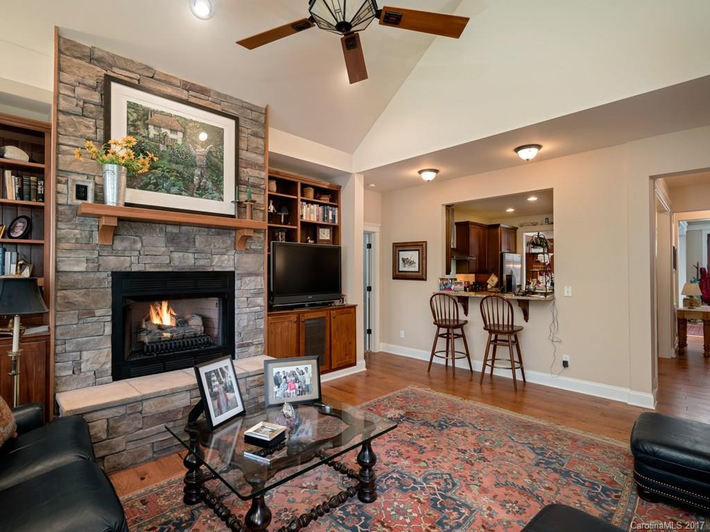 14 Light Cahill Court - Photo 14