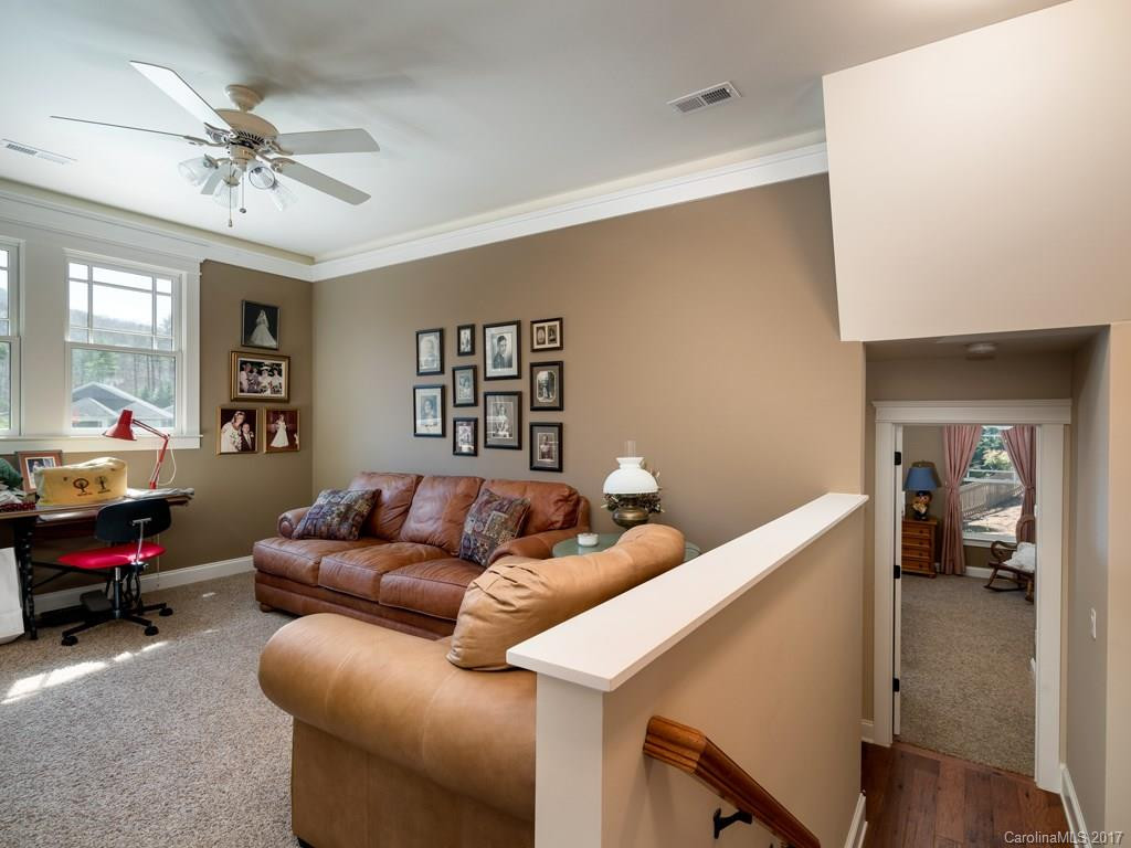 14 Light Cahill Court - Photo 17