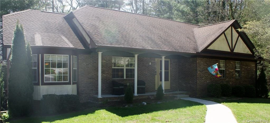 3110 Essex Path