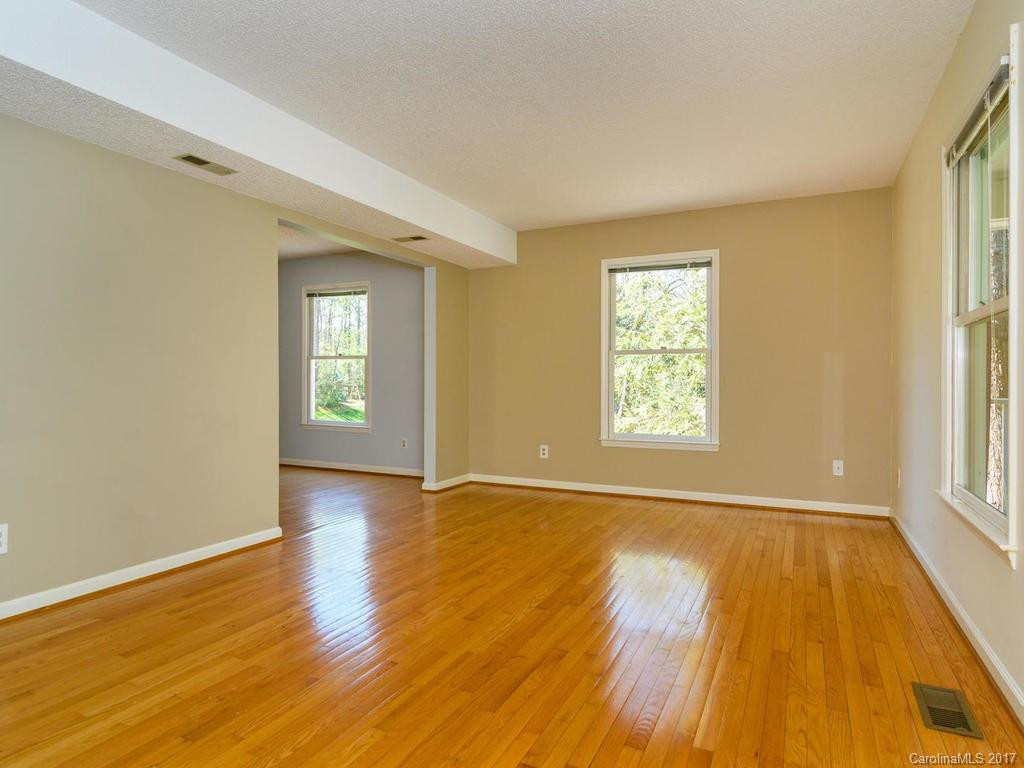 8 Forest Edge Drive #2B - Photo 9