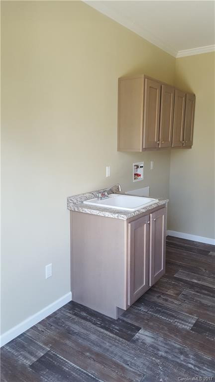 135 Lakeview Street - Photo 10