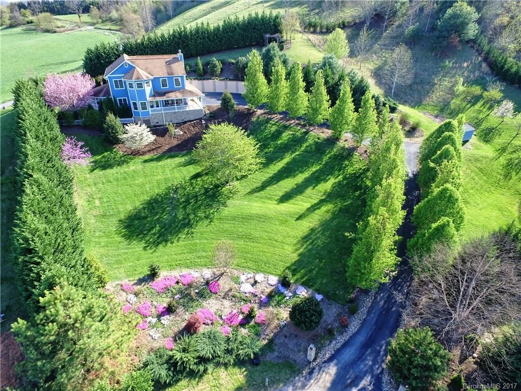 103 Falling Glen Drive
