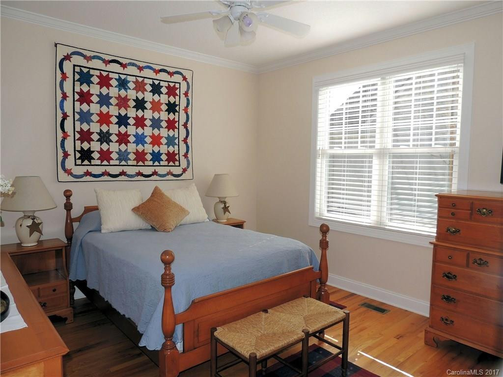 70 Shadowleaf Drive #20 - Photo 14