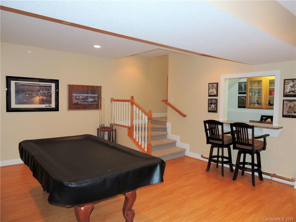 70 Shadowleaf Drive #20 - Photo 17