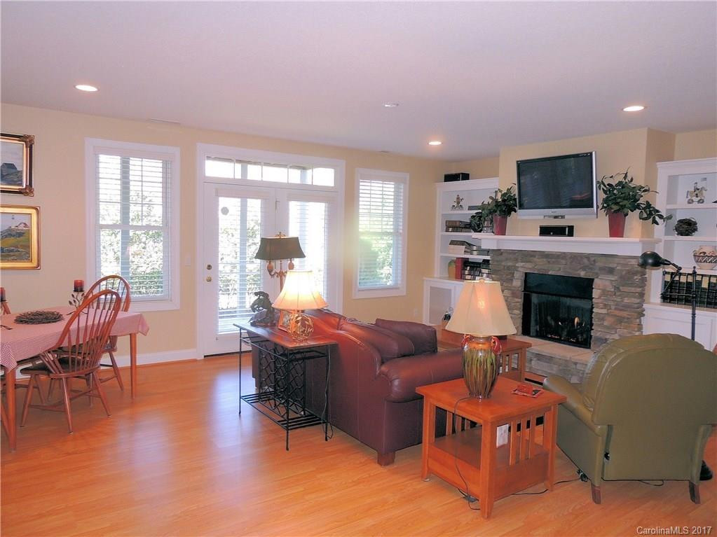 70 Shadowleaf Drive #20 - Photo 18