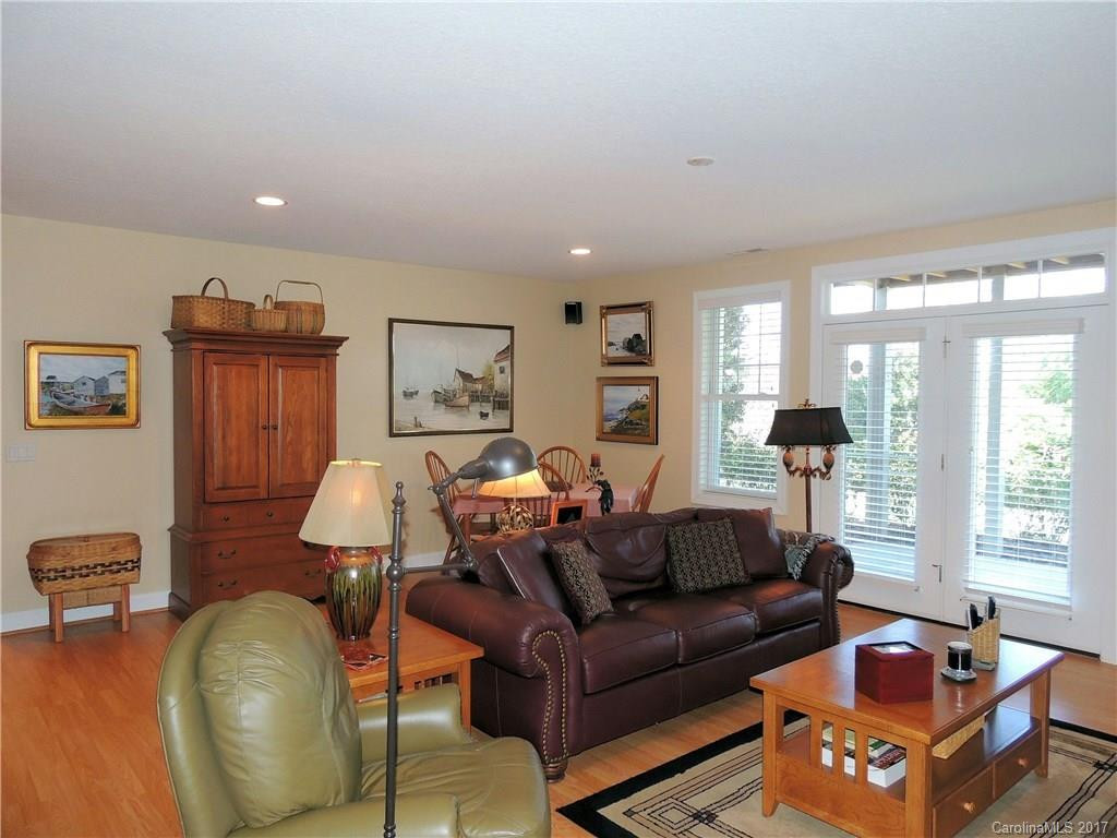 70 Shadowleaf Drive #20 - Photo 20