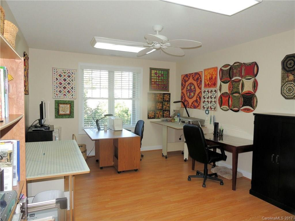 70 Shadowleaf Drive #20 - Photo 21