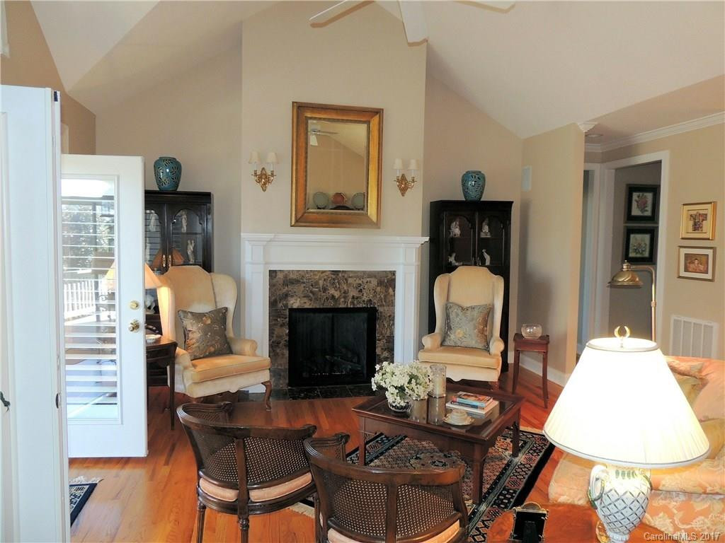 70 Shadowleaf Drive #20 - Photo 4