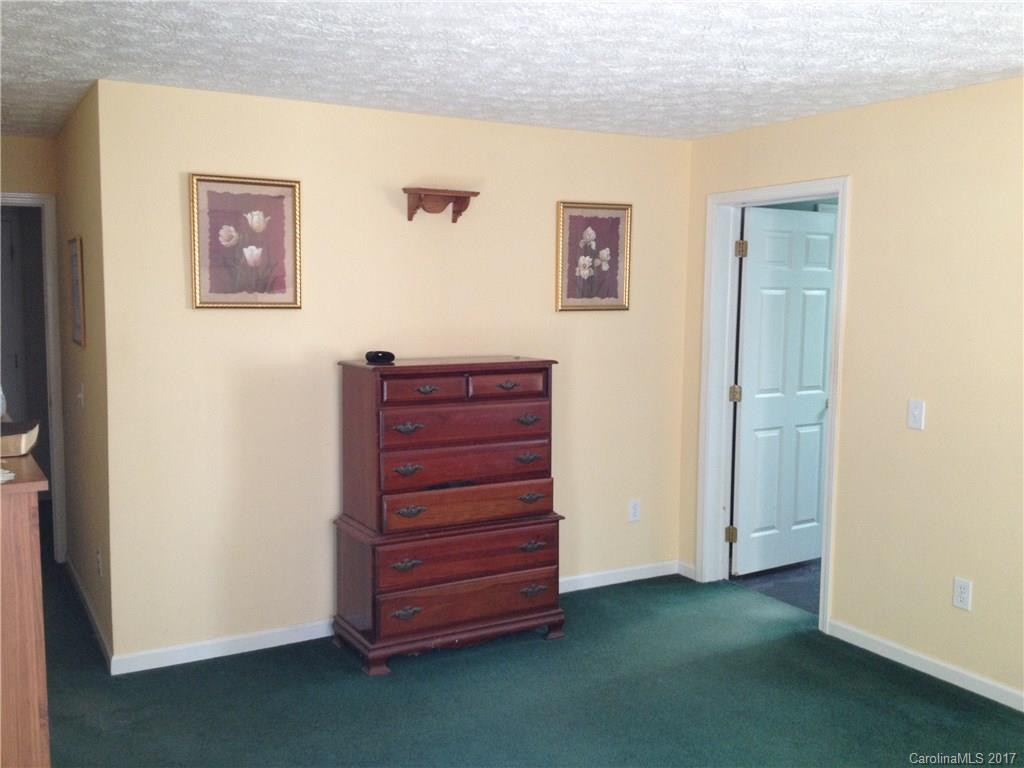 212 Bent Tree Drive - Photo 10