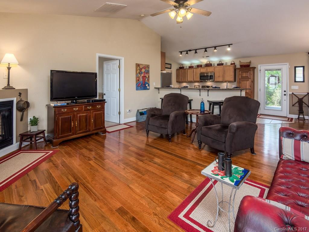 128 Sharon Ridge Court - Photo 7