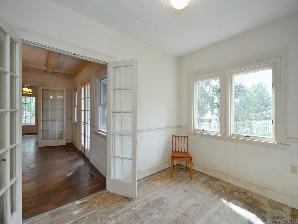 883 Hendersonville Road - Photo 7