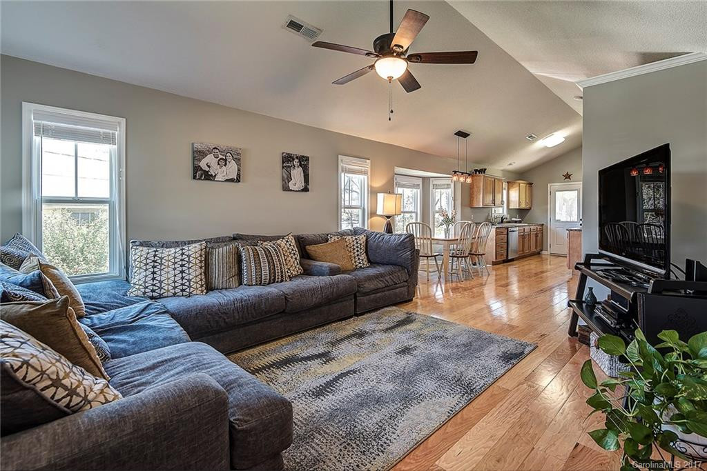 48 Valley View Road - Photo 3