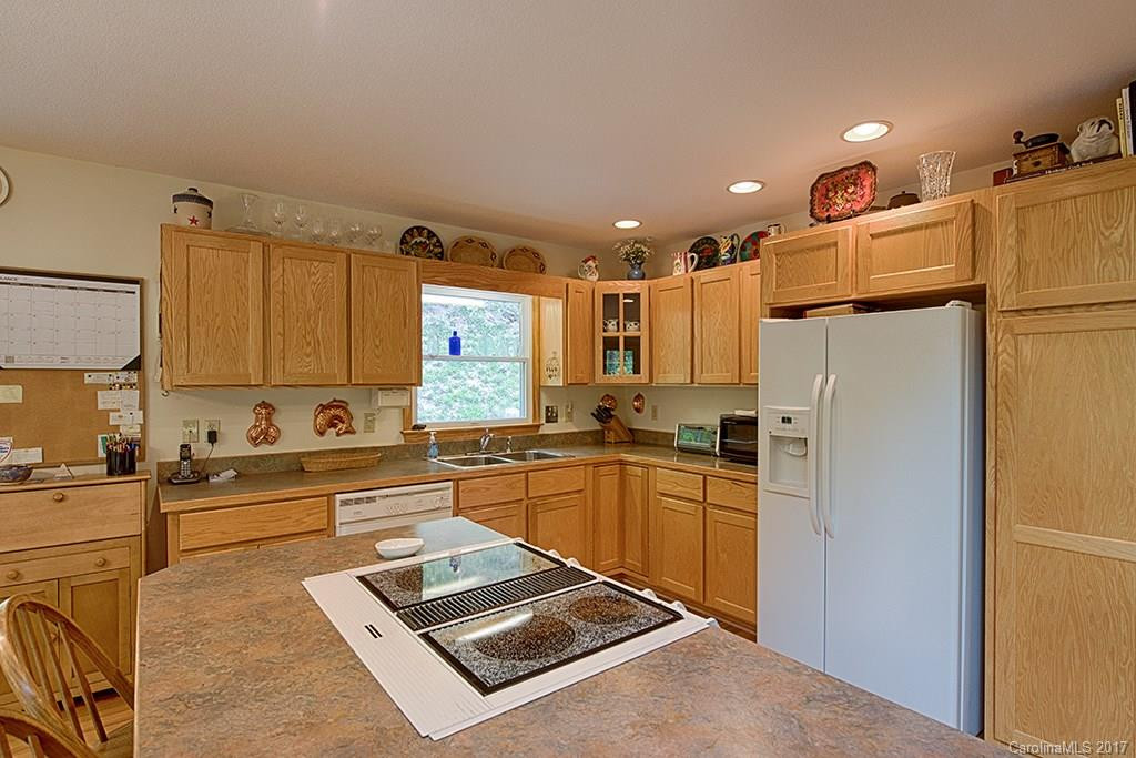 605 Nottingham Road - Photo 10