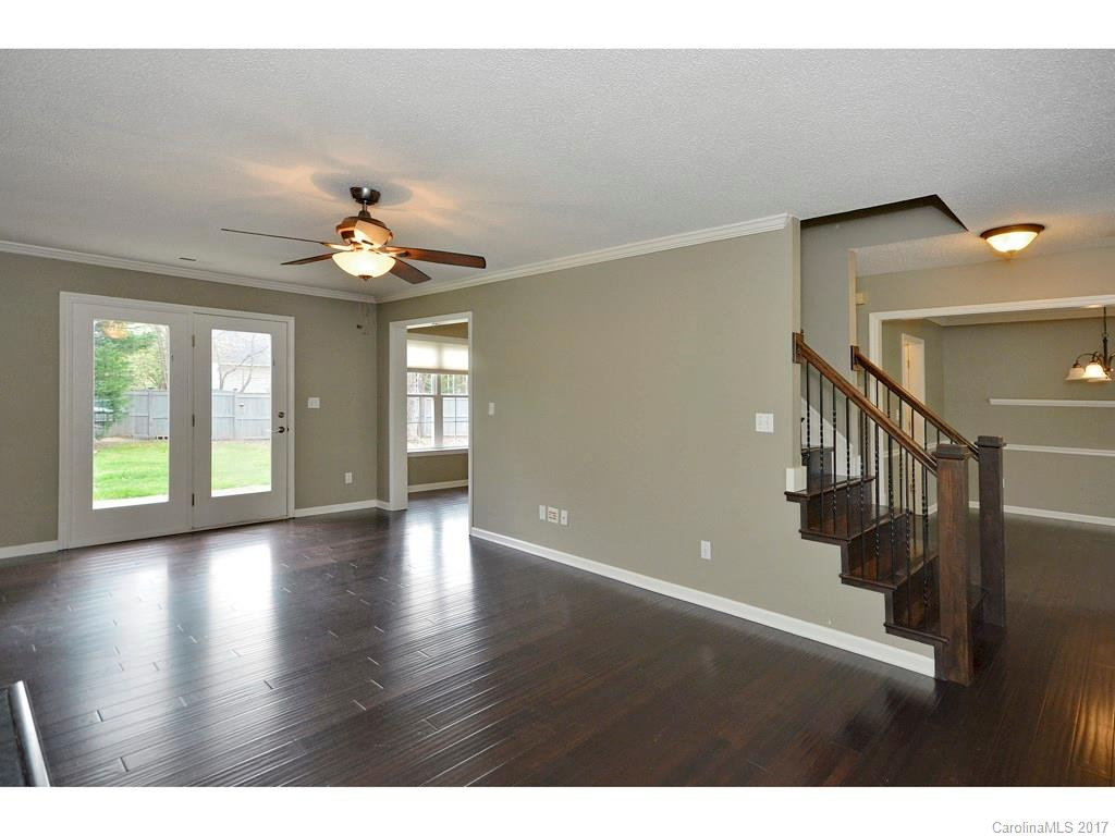 991 Thorncrest Court - Photo 7