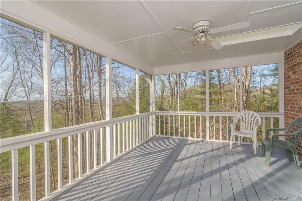 308 Blakewood Court - Photo 22