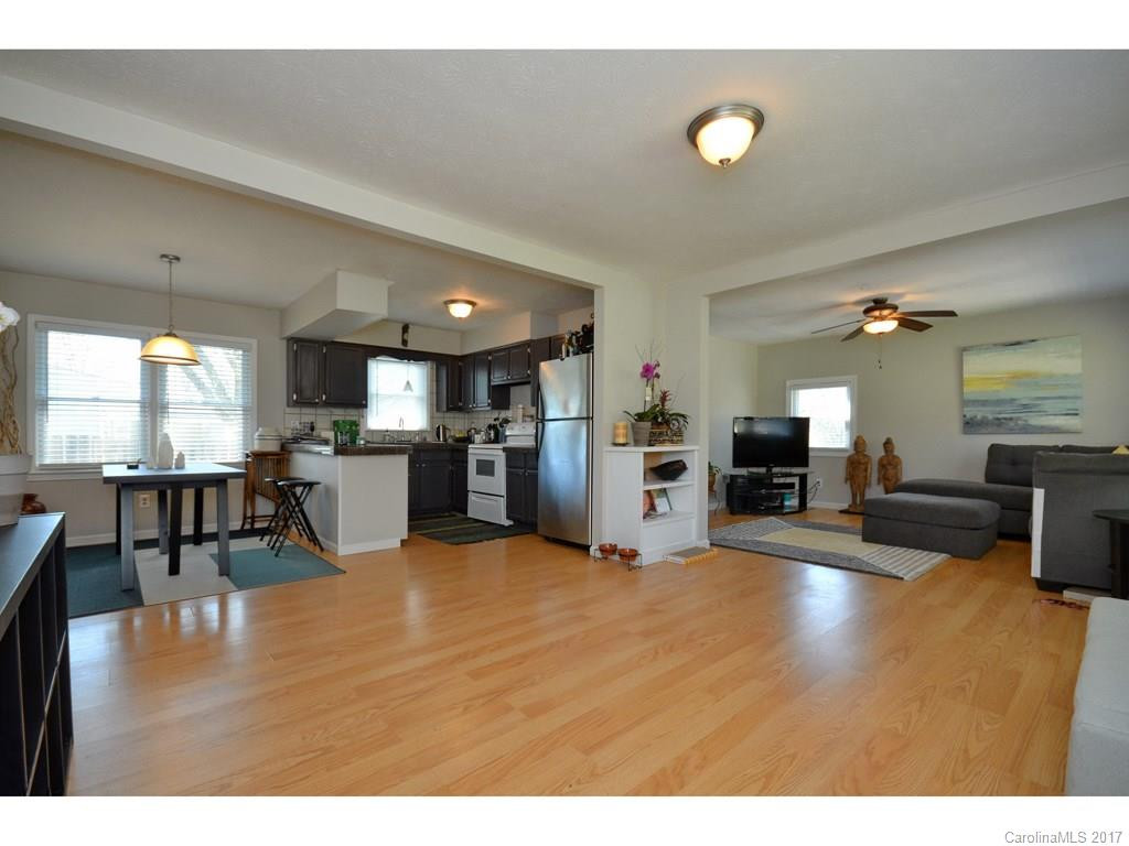 394 Stepp Avenue - Photo 4