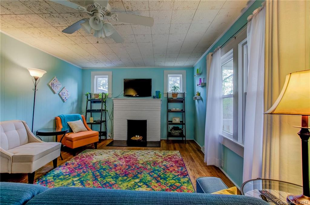 110 Hanover Street - Photo 3